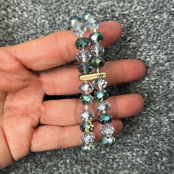 Sparkling blue-green vintage KENNETH COLE earring & stretch bracelet set - Picture 9 of 9